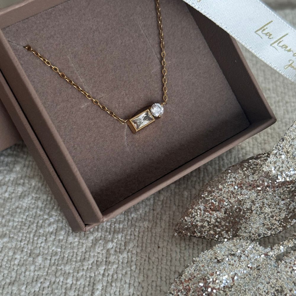 LORA SHINE - NECKLACE