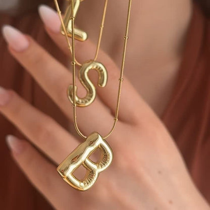LIA LETTER - NECKLACE