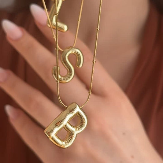 LIA LETTER - NECKLACE