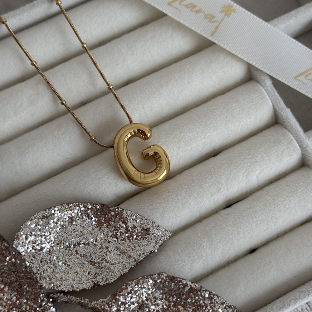 LIA LETTER - NECKLACE