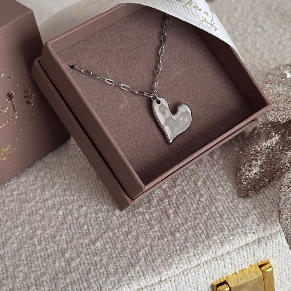 MELTED HEART - NECKLACE