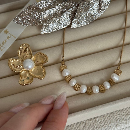 LIANA PEARL FLOWER - RING