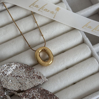 LIA LETTER - NECKLACE