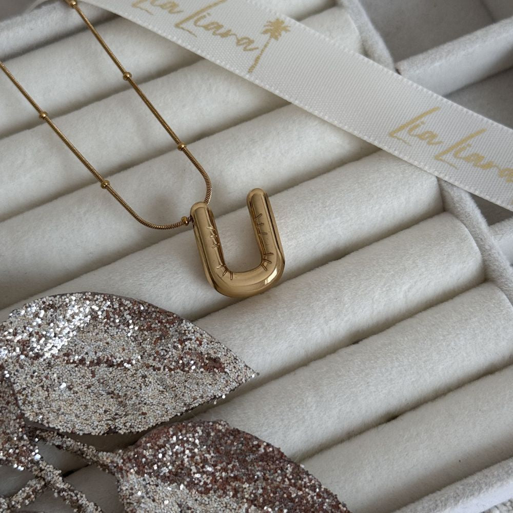 LIA LETTER - NECKLACE