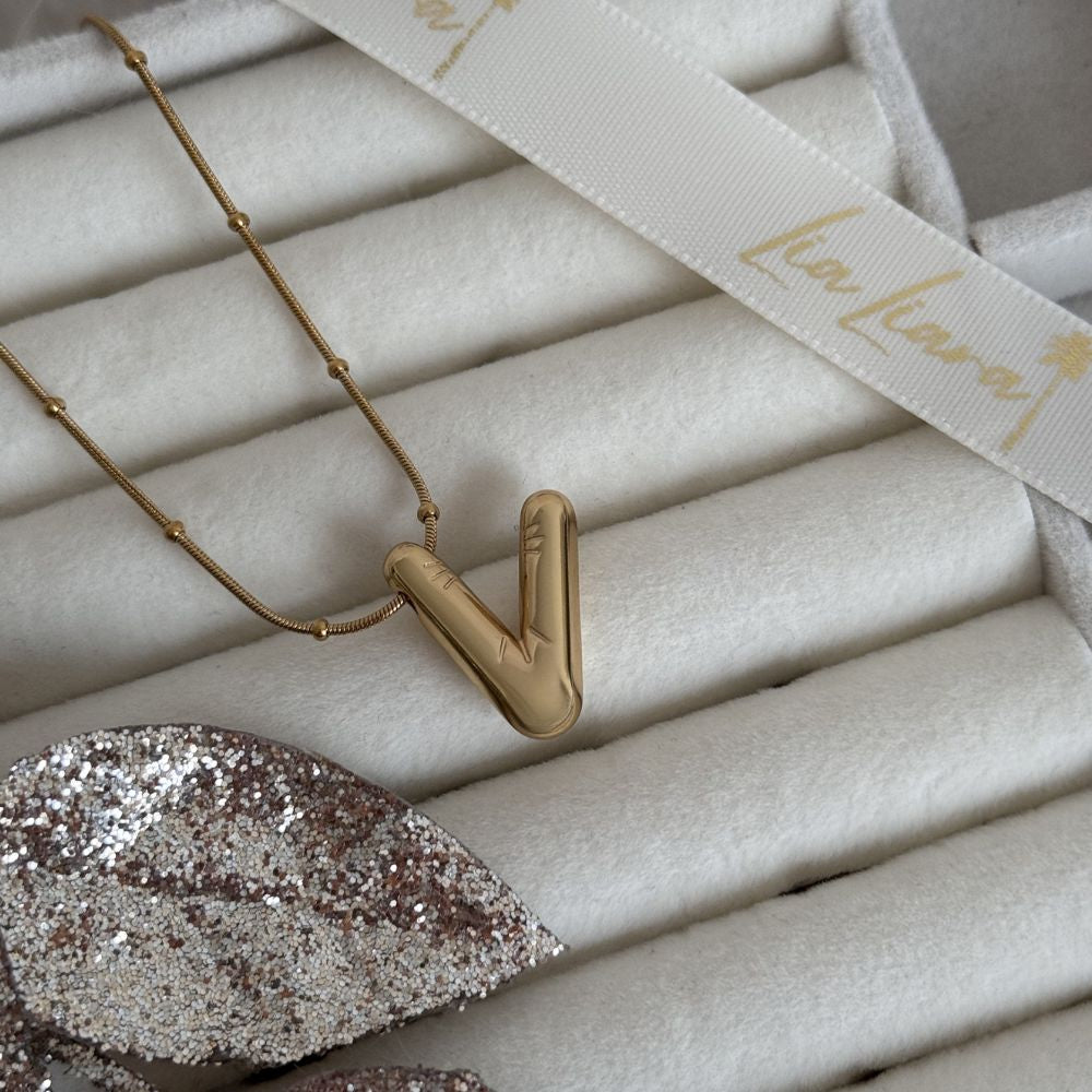 LIA LETTER - NECKLACE