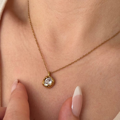 SOFIA - NECKLACE