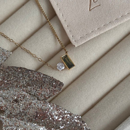 ELISA - NECKLACE