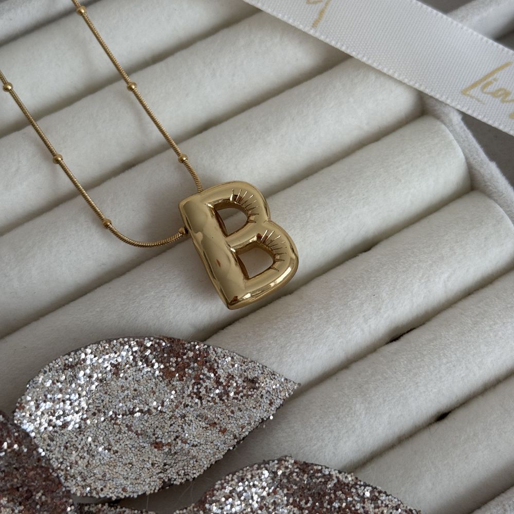 LIA LETTER - NECKLACE