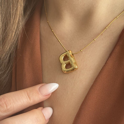 LIA LETTER - NECKLACE