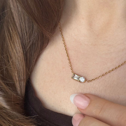 LORA SHINE - NECKLACE